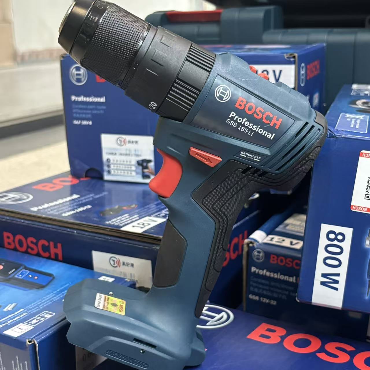 สว่านกระแทกไร้สายแบบมอเตอร์ไร้ - Bosch Drill Gsb 18V บทวิจารณ์และราคา